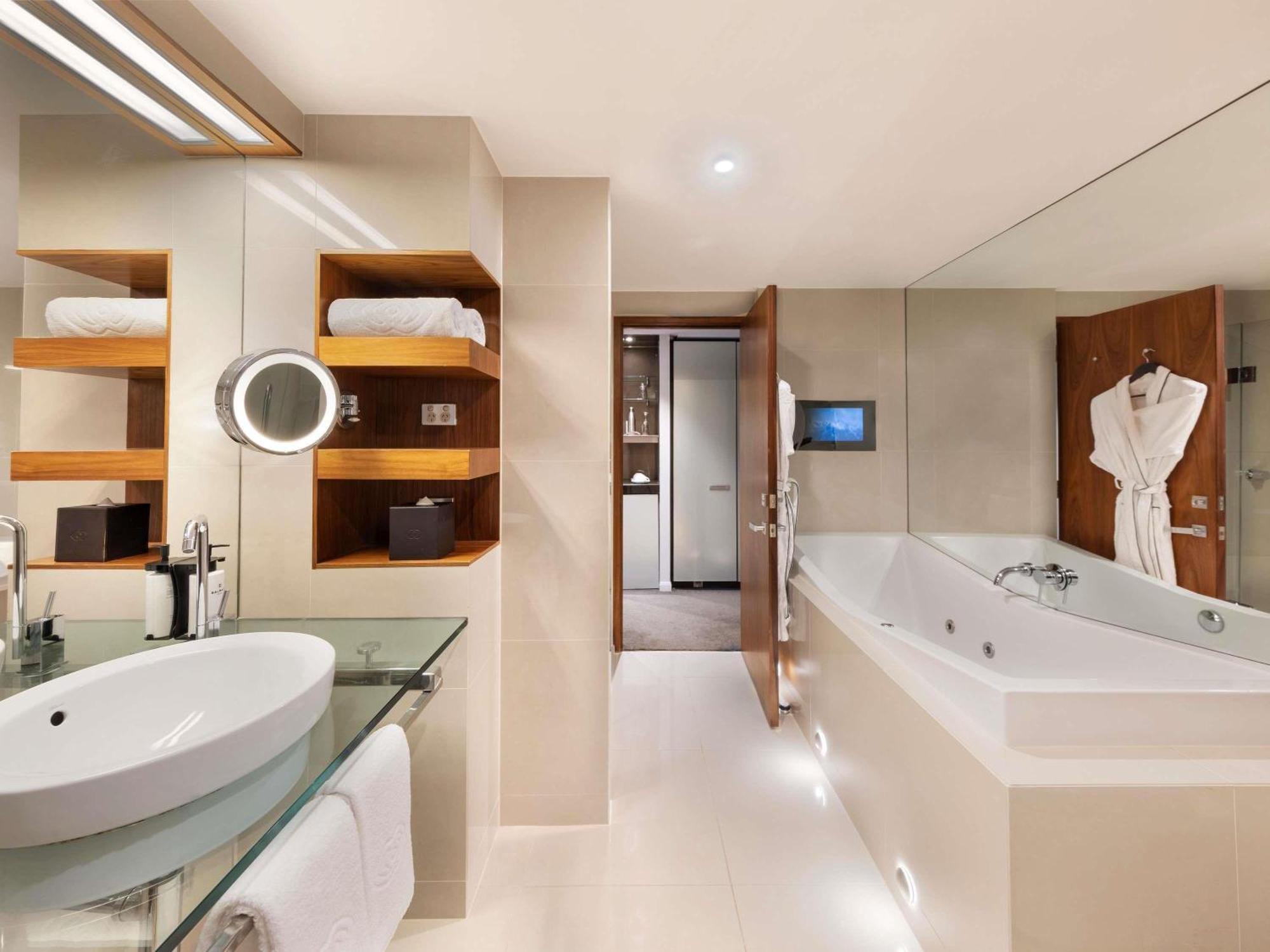 Junior King Suite Balcony