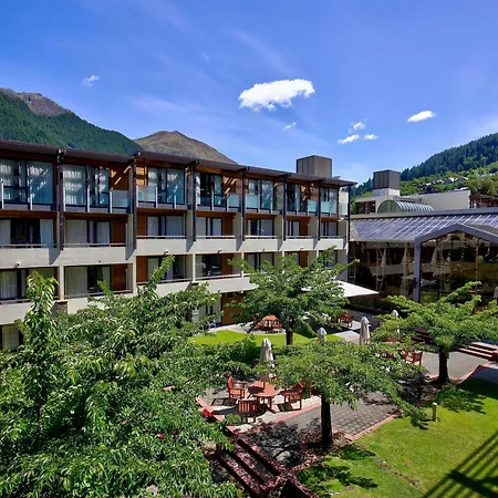 Novotel Queenstown Lakeside-3